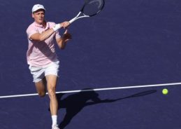 Jannik Sinner beats Daniil Medvedev to win BNP Paribas Open in Indian Wells