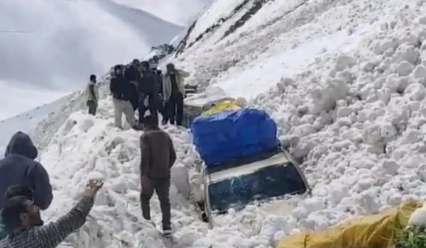 Seven dead in avalanche at Zojila Pass in Ladakh