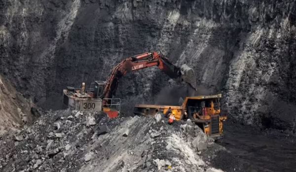भारत ने लगातार दूसरे वर्ष एक अरब टन कोयला उत्पादन की उपलब्धि को प्राप्‍त किया
