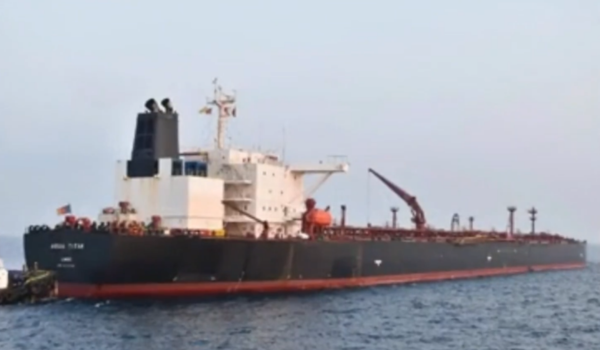 Crude oil transfer from vessel Aqua Titan at New Mangalore Port to MRPL refinery underway