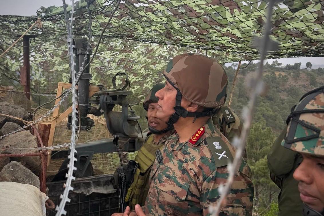 J&K: General Officer Commanding in Chief, Northern Command of Army, Lt Gen Pratik Sharma visits forward post along LoC in Rajouri 