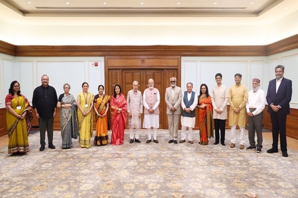 PM Modi meets IGNCA Trustees, discusses popularising India’s diverse culture