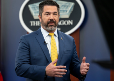 US Defense Department to Issue New Press Credentials, Relocate Media Offices Outside Pentagon