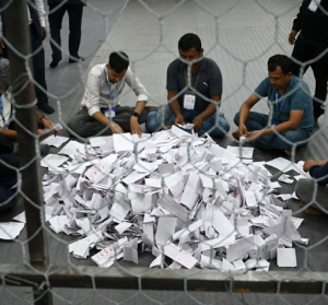 नेपाल आम चुनाव: मतगणना जारी, प्रचंड जीत की तरफ बढ़ रही आरएसपी