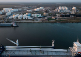 US President Trump Announces $300 Billion Partnership with Reliance to Build First Major US Refinery in 50 Years