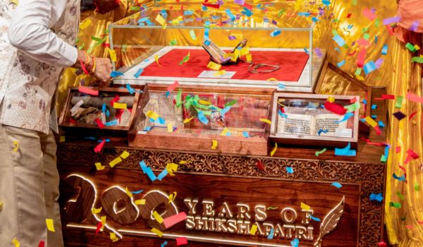 University of Oxford launches nationwide UK tour of Shikshapatri to mark its 200th anniversary