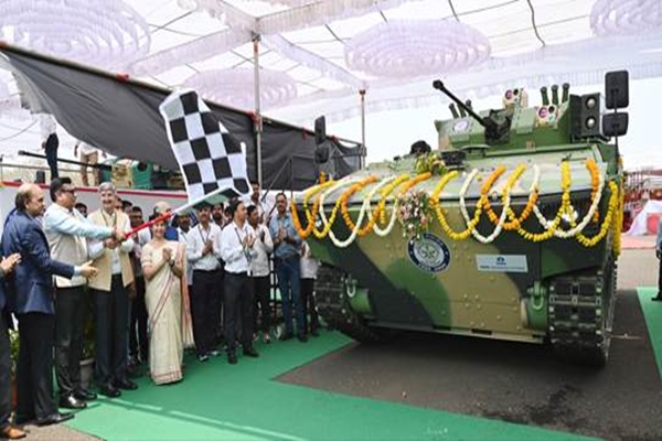 DRDO Chief Unveils Advanced Armoured Platforms in Maharashtra