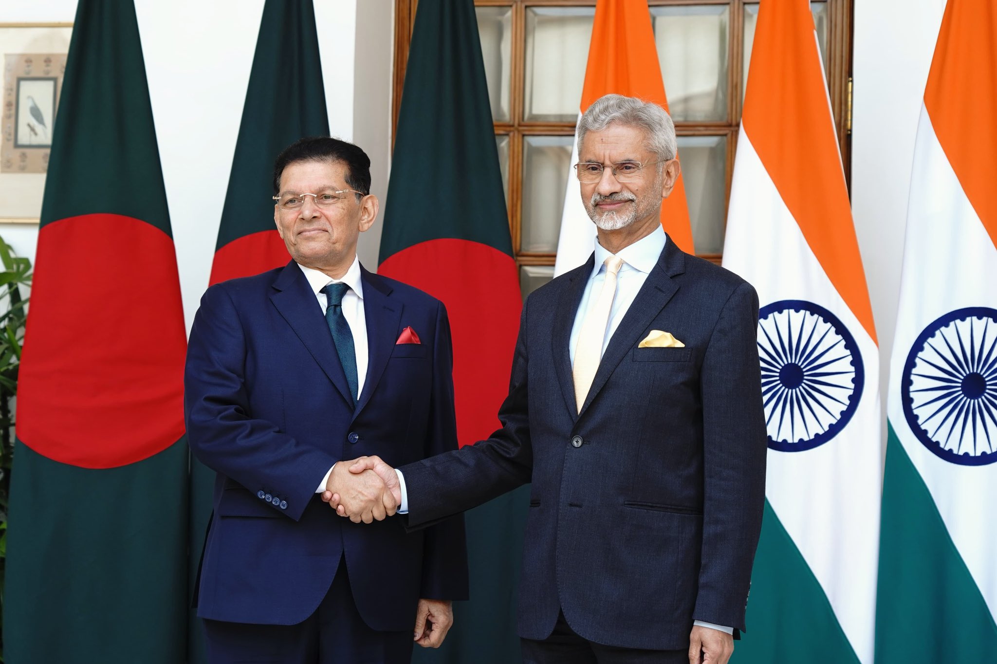 EAM S Jaishankar meets Bangladesh counterpart Khalilur Rahman and hosts Bangladeshi delegation in New Delhi