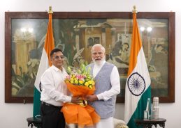 PM Narendra Modi meets newly appointed NITI Aayog Member Gobardhan Das