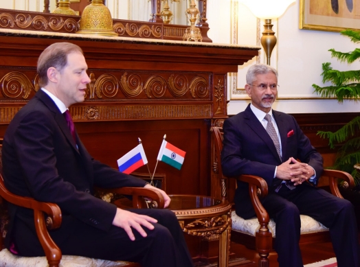 विदेश मंत्री एस जयशंकर ने नई दिल्ली में रूस के प्रथम उप प्रधानमंत्री डेनिस मंटुरोव के साथ द्विपक्षीय बैठक की