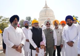 Vice President C P Radhakrishnan visits Gurudwara Rakab Ganj Sahib on Baisakhi