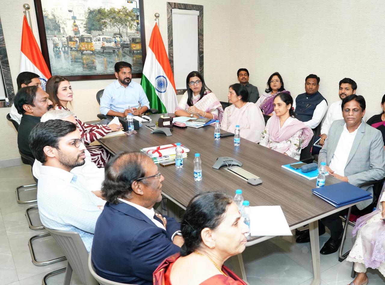 तेलंगाना: कंपनियों द्वारा सामाजिक विकास में किए गए योगदान को साझेदारों के चंदे के रूप में माना जाना चाहिए: मुख्यमंत्री ए. रेवंत रेड्डी