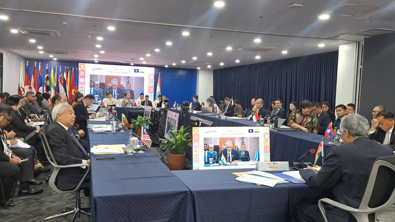 आसियान और भारत के वरिष्ठ अधिकारियों की 28वीं बैठक आज फिलीपींस के मनीला में हुई