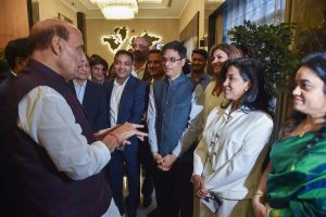 रक्षा मंत्री राजनाथ सिंह आज बिश्केक में SCO रक्षा मंत्रियों की बैठक में भाग लेंगे