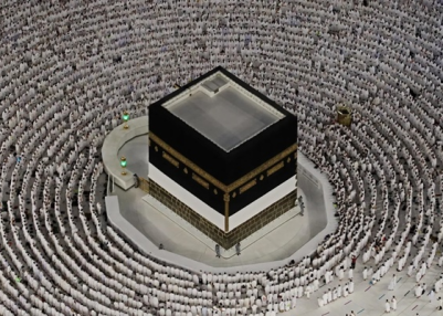 ভারত থেকে চলতি বছরের ৩৭১ হজ যাত্রীর প্রথম দলটি আজ নতুন দিল্লি থেকে সৌদি আরবের মক্কার উদ্দেশে রওনা হয়েছে।