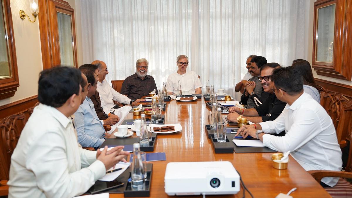 CM Omar Abdullah Interacts with Filmmakers, Promotes Jammu & Kashmir as Film Destination