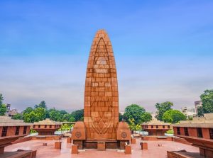 Nation pays tributes to Jallianwala Bagh massacre martyrs