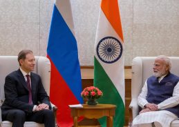 First Deputy PM of Russia, Denis Manturov, calls on PM Modi