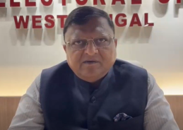 দ্বিতীয় দফা বিধানসভা নির্বাচনের আগে আইনশৃঙ্খলা রক্ষায় নজরদারি বাড়াতে নির্দেশ দিয়েছে নির্বাচন কমিশন