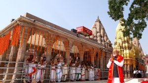 Prime Minister Narendra Modi visits Shri Kashi Vishwanath temple