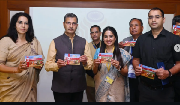 Department of Posts releases new postcard on People of India