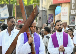 Churches across Keralam observe prayers to mark Good Friday