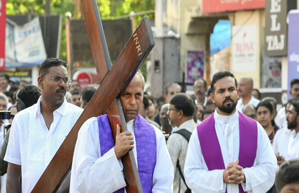 Churches across Keralam observe prayers to mark Good Friday