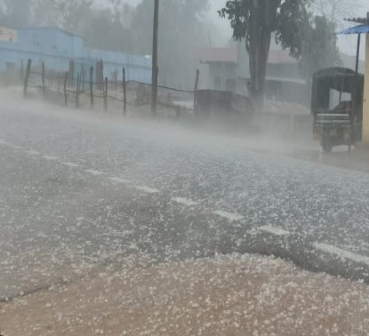 मौसम विभाग ने अगले दो दिनों में झारखंड में ओलावृष्टि और तूफान का ऑरेंज अलर्ट जारी किया