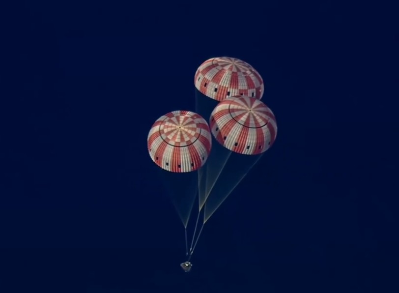 नासा के आर्टेमिस-II चंद्र मिशन के चारों अंतरिक्ष यात्री पृथ्वी पर लौटे