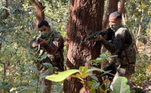 झारखंड: सारंडा जंगल में मुठभेड़ में 1,00,000 का इनामी माओवादी इसराइल पूर्ति ढेर