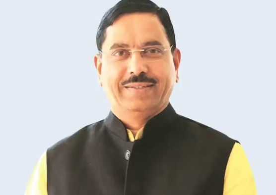 भारत ने 256.1 गीगावाट की रिकॉर्ड बिजली मांग सफलतापूर्वक पूरी की: नवीकरणीय ऊर्जा प्रल्हाद जोशी
