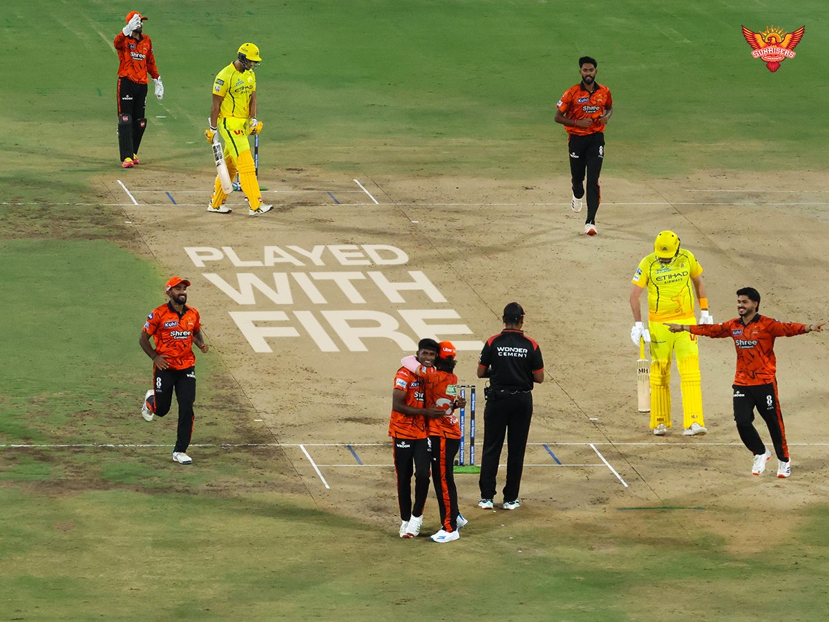 Sunrisers Hyderabad defeat Chennai Super Kings by 10 runs in Hyderabad
