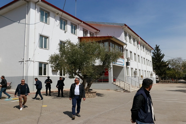 Turkiye school shooting: : Death toll rises to 10