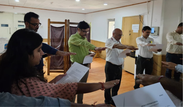 NSD Akashvani DG Dhiraj M Kakadia administers Earth Day pledge in New Delhi