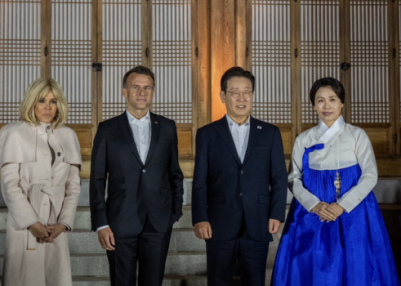 President of France & South Korea agree to work together to help reopen Strait of Hormuz