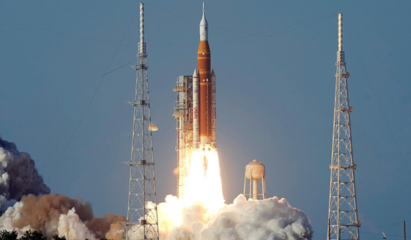 Artemis II crew heads to Moon in first human lunar mission since Apollo