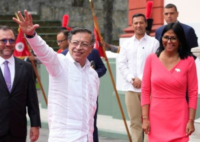 Colombian President Gustavo Petro Arrives in Venezuela to Meet Acting President Delcy Rodriguez