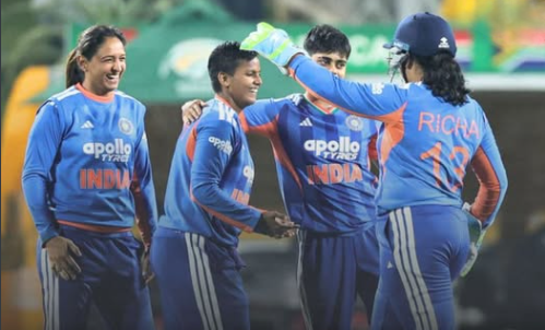 India Beat South Africa by 14 Runs in 4th Women’s T20; Deepti Sharma Shines with All-Round Effort