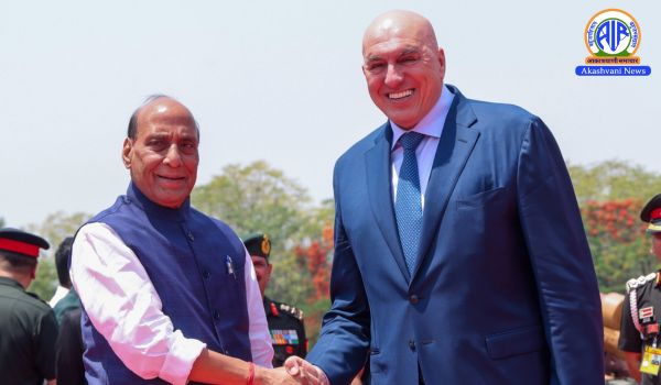 Defence Minister Rajnath Singh meets Italian Defence Minister Guido Crosetto in New Delhi