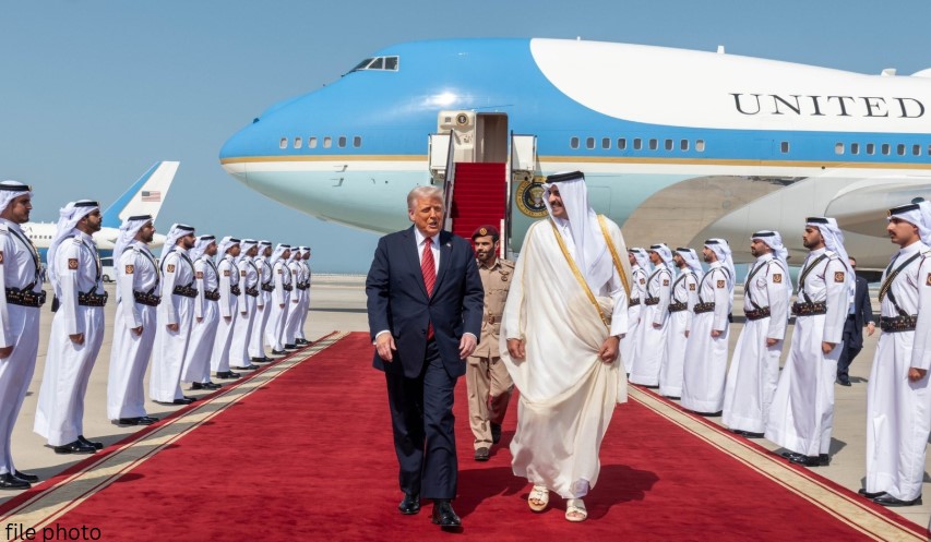 Qatar’s Emir Tamim bin Hamad Al Thani Speaks to Donald Trump on West Asia Tensions