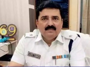 অবৈধভাবে জমি দখল এবং আর্থিক দুর্নীতি মামলায়, কলকাতা পুলিশের প্রভাবশালী ডেপুটি কমিশনার তথা কালীঘাট থানার প্রাক্তন ওসি শান্তনু সিনহা বিশ্বাসকে গ্রেফতার করেছে ইডি।