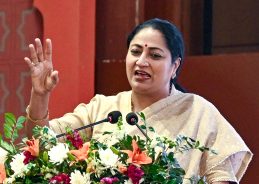 Delhi CM directs govt officials to minimise the use of  vehicles