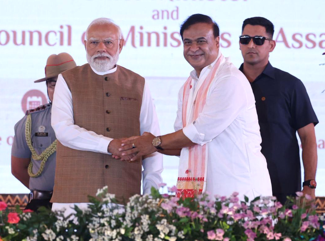 पीएम मोदी ने डॉ. हिमंता बिस्वा सरमा को असम मुख्यमंत्री पद की शपथ ग्रहण पर बधाई दी