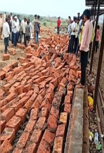 महाराष्ट्र के सांगली में मंदिर की दीवार गिरने से छह लोगों की मौत, प्रधानमंत्री मोदी ने शोक व्यक्त किया