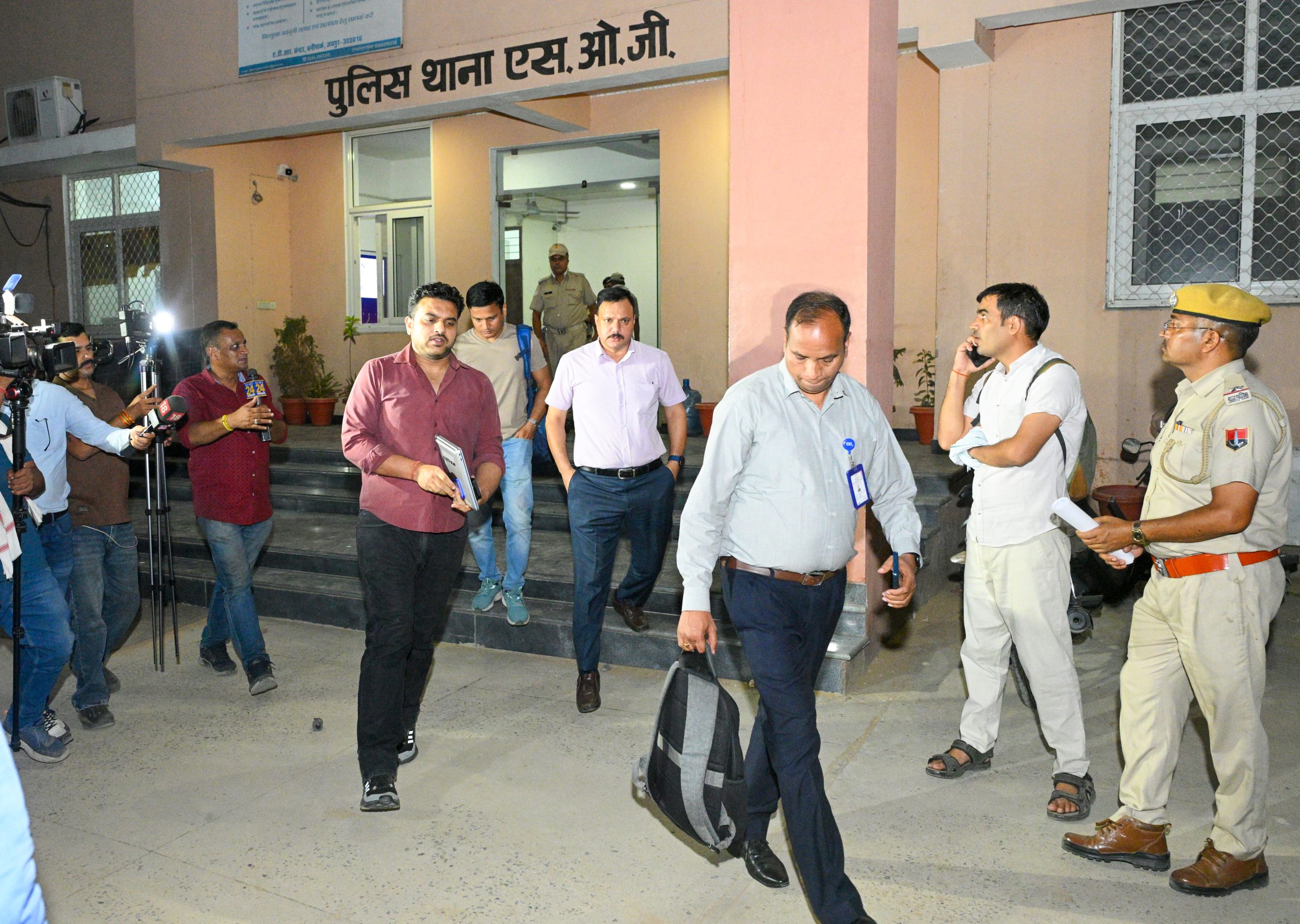 सीबीआई ने कथित नीट पेपर लीक मामले में शुभम खैरनार को हिरासत में लिया