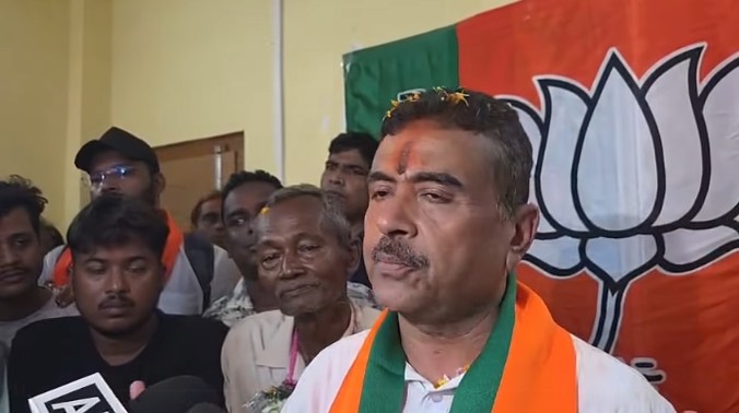 বিজেপি নেতা শুভেন্দু অধিকারী, দলের নেতা কর্মীদের কাছে শান্তি বজায় রাখার পাশাপাশি সংযত থাকার আবেদন জানিয়েছেন।