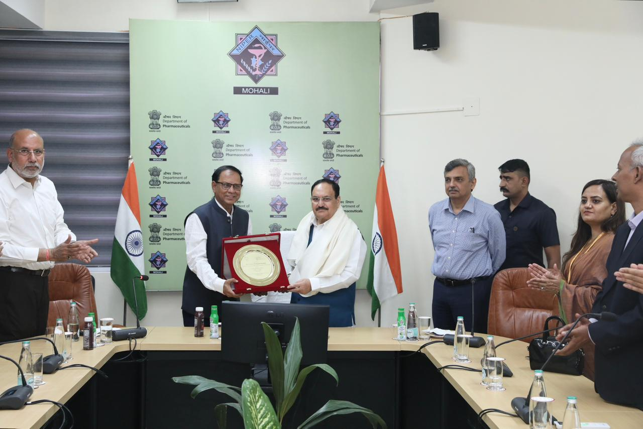কেন্দ্রীয় স্বাস্থ্য ও পরিবারকল্যাণ মন্ত্রী জে পি নাড্ডা আজ মোহালিতে ন্যাশনাল ইন্সটিটিউট অফ ফার্মাসিটিউক্যাল এডুকেশনাল রিসার্চ- NIPER পরিদর্শন করেন।