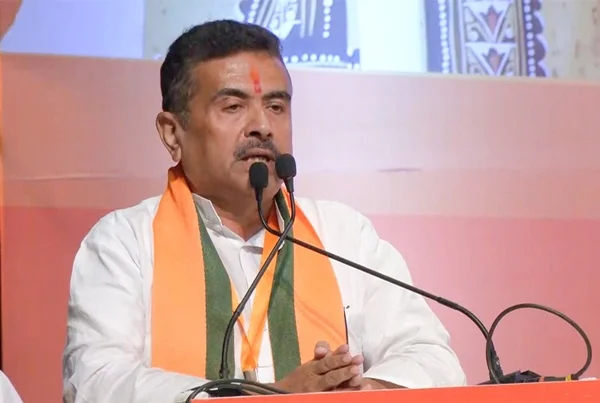 पश्चिम बंगाल के मुख्‍यमंत्री शुभेन्‍दु अधिकारी मंत्रिपरिषद की बैठक की करेंगे अध्‍यक्षता