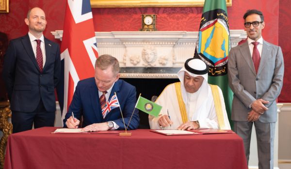 UK signs trade agreement with six Gulf nations