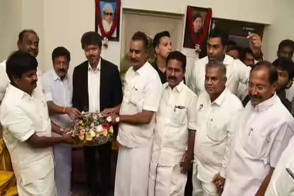 Tamil Nadu:  AIADMK’s 30 MLAs set to support TVK government; Floor test tomorrow